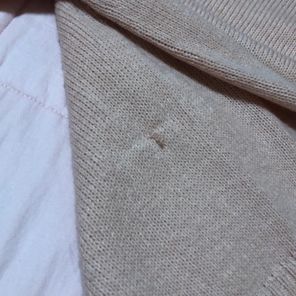 Pink H&M sweater - Picture 3 of 3